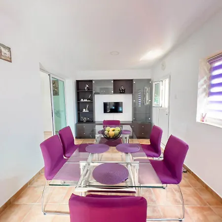 Villa Fame With Private Pool And Gazebo *