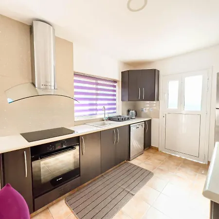 Villa Fame With Private Pool And Gazebo *