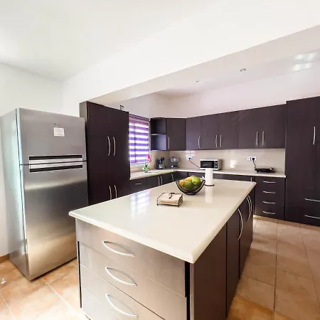 Fame With Private Pool And Gazebo * Ayía Nápa