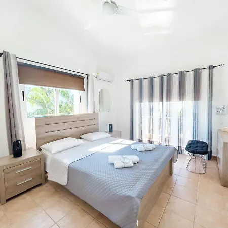 Fame With Private Pool And Gazebo *