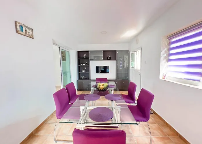 Vila Fame With Private Pool And Gazebo *