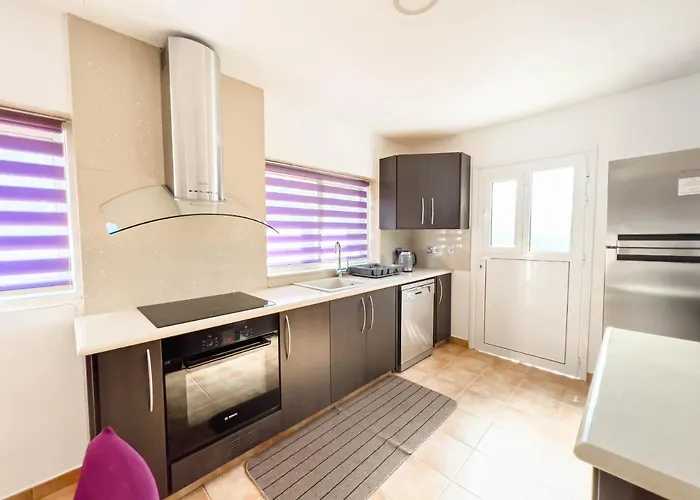 Vila Fame With Private Pool And Gazebo *