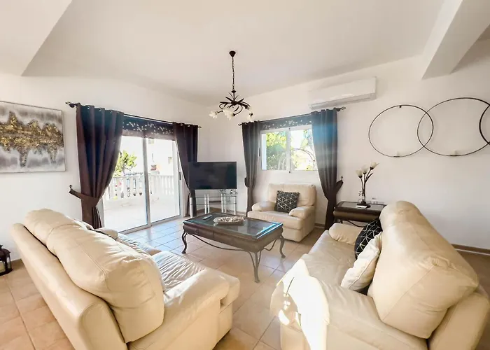 Fame With Private Pool And Gazebo Ayia Napa